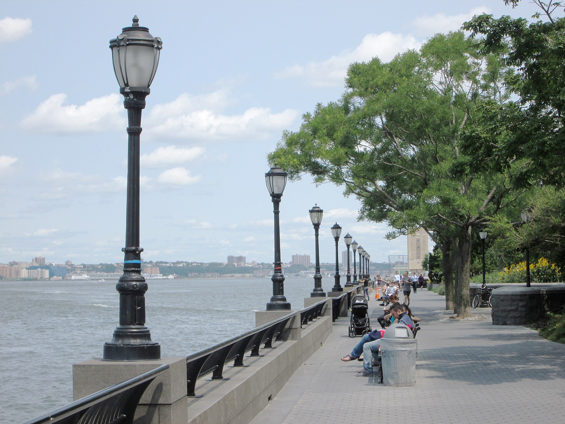 File:Battery Park City Esplanade looking north (landscape).jpg