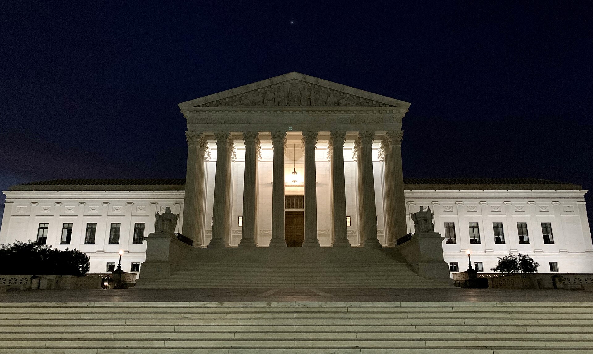 File:United States Supreme Court Building at night.jpg