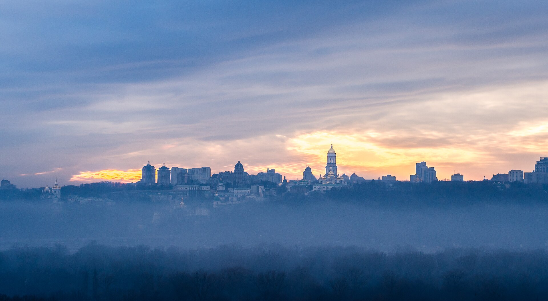 File:Kyiv skyline (15688086793).jpg