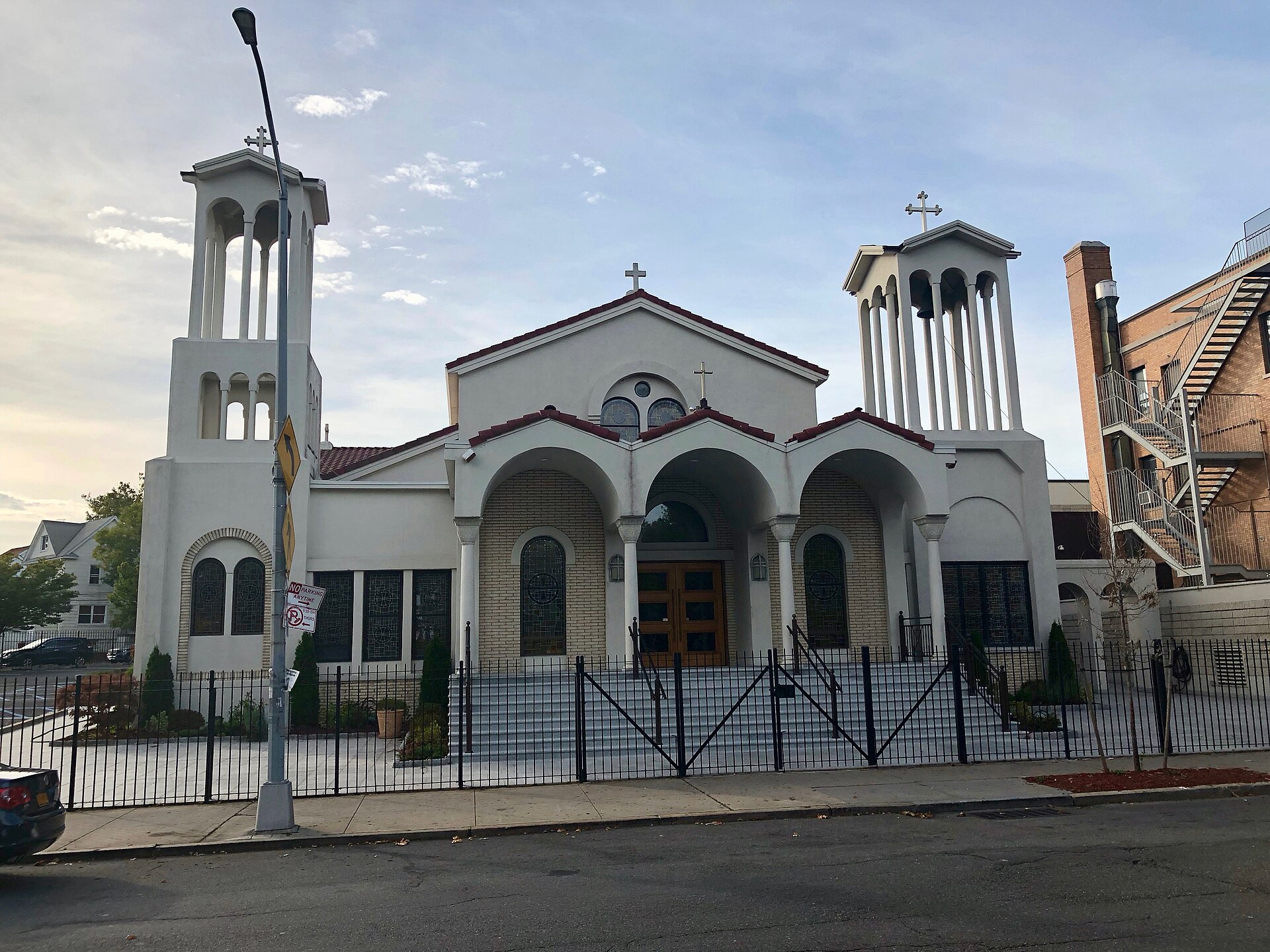 File:Greek Orthodox Church of Zoodohos Peghe Bronx IMG 2623 HLG.jpg