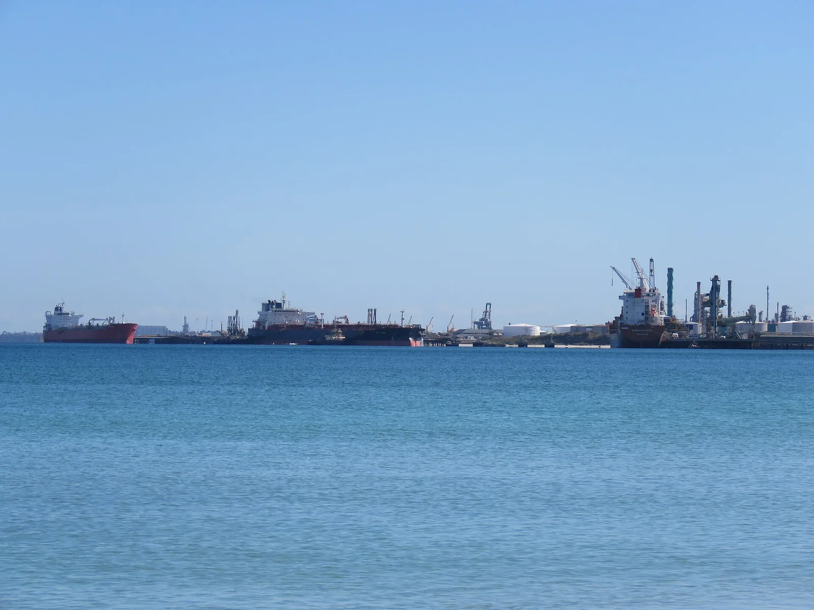 Related file image: Oil & Chemical Tanker Jo Kari and Crude Oil Tanker SFL Lion at BP Oil Refinery Jetty, Kwinana and General Cargo Ship Danzigergracht at Kwinana Bulk Jetty, October 2022