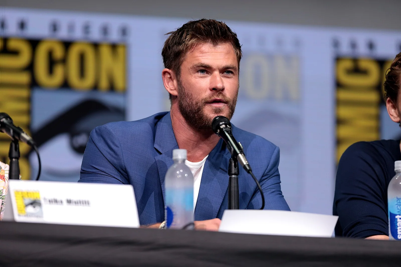 Related file image: Chris Hemsworth