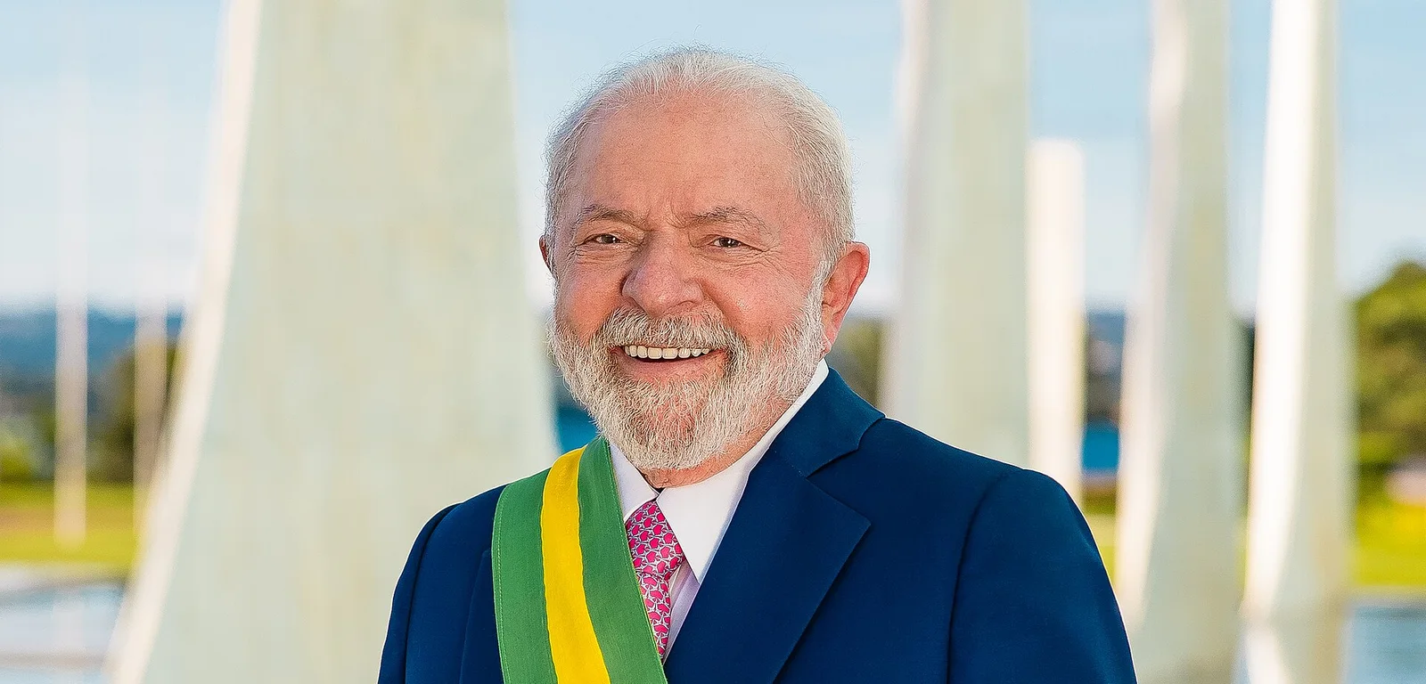 Related file image: Foto oficial de Luiz Inácio Lula da Silva (horizontal)