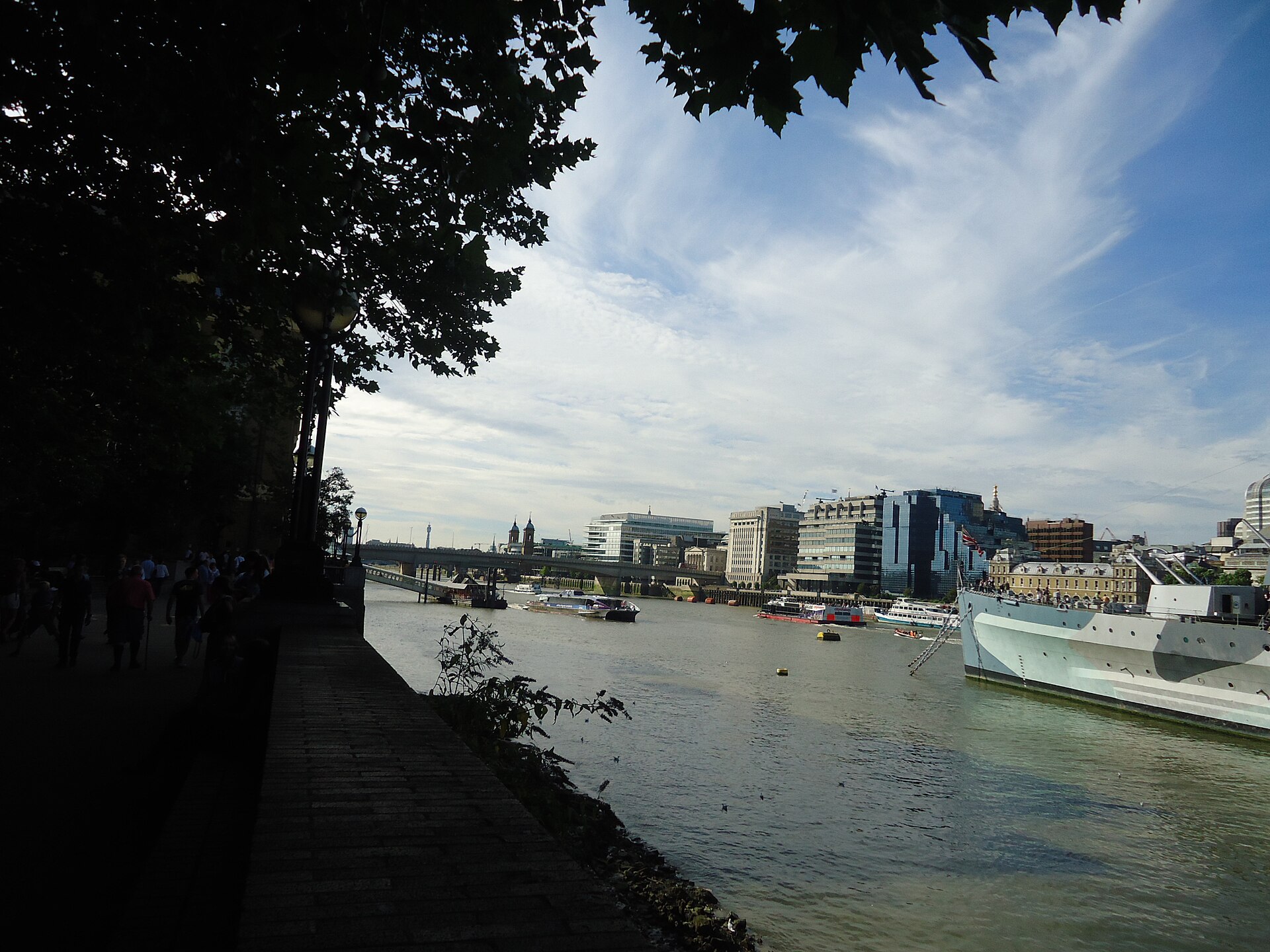 File:River Thames from south bank outside Southwark Crown Court in 2013.jpg