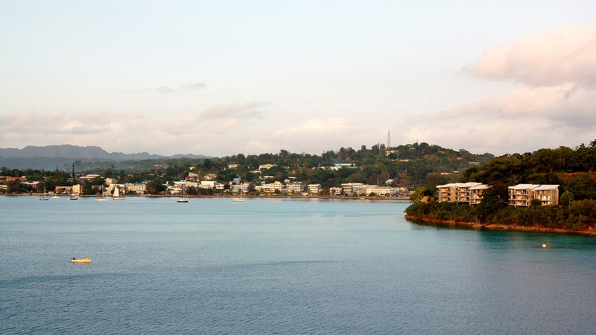 File:Waterfront, Port Vila, 2007 (6).jpg