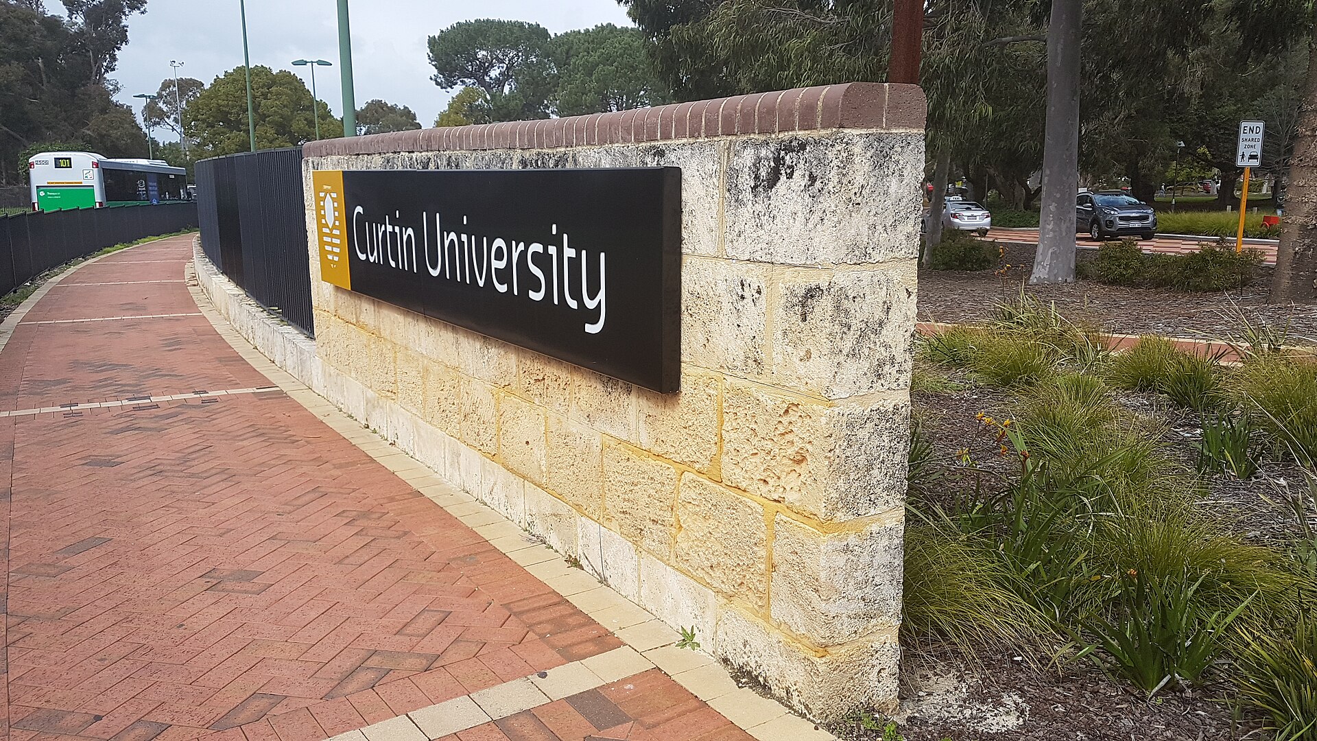 File:Curtin University bus entrance from side 2018.jpg